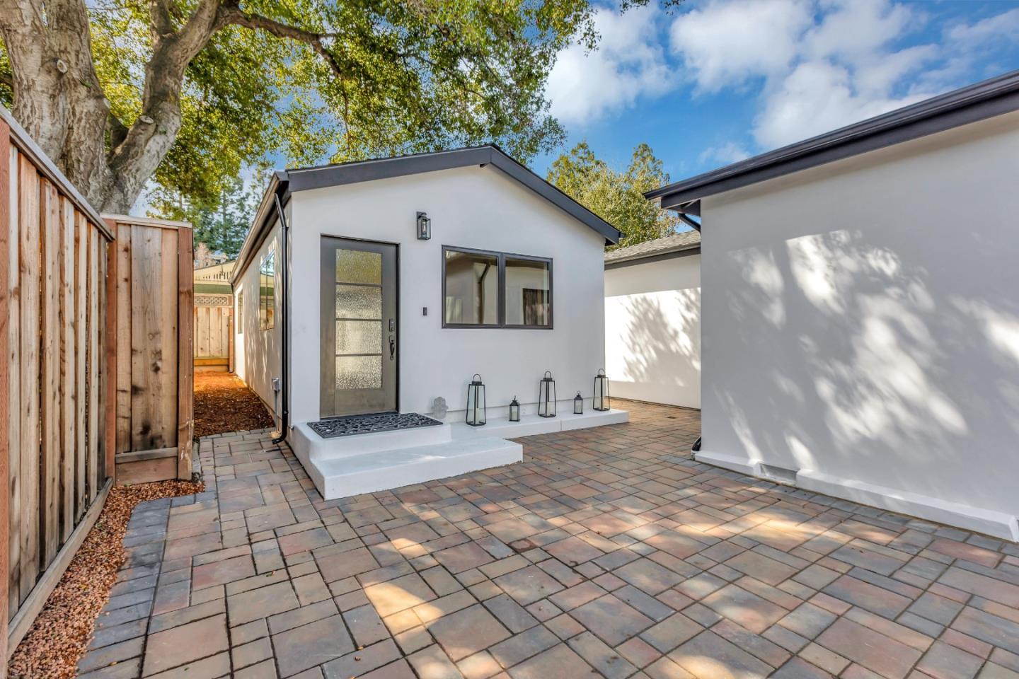 Detached ADU with its own entrance at the same Nucon project